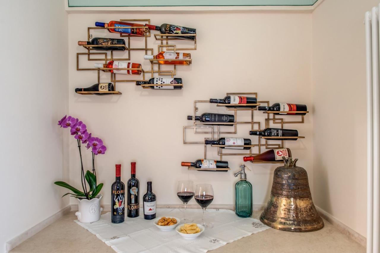 Bed and Breakfast Palazzo Stunis - Dimora Di Charme à Ostuni Extérieur photo
