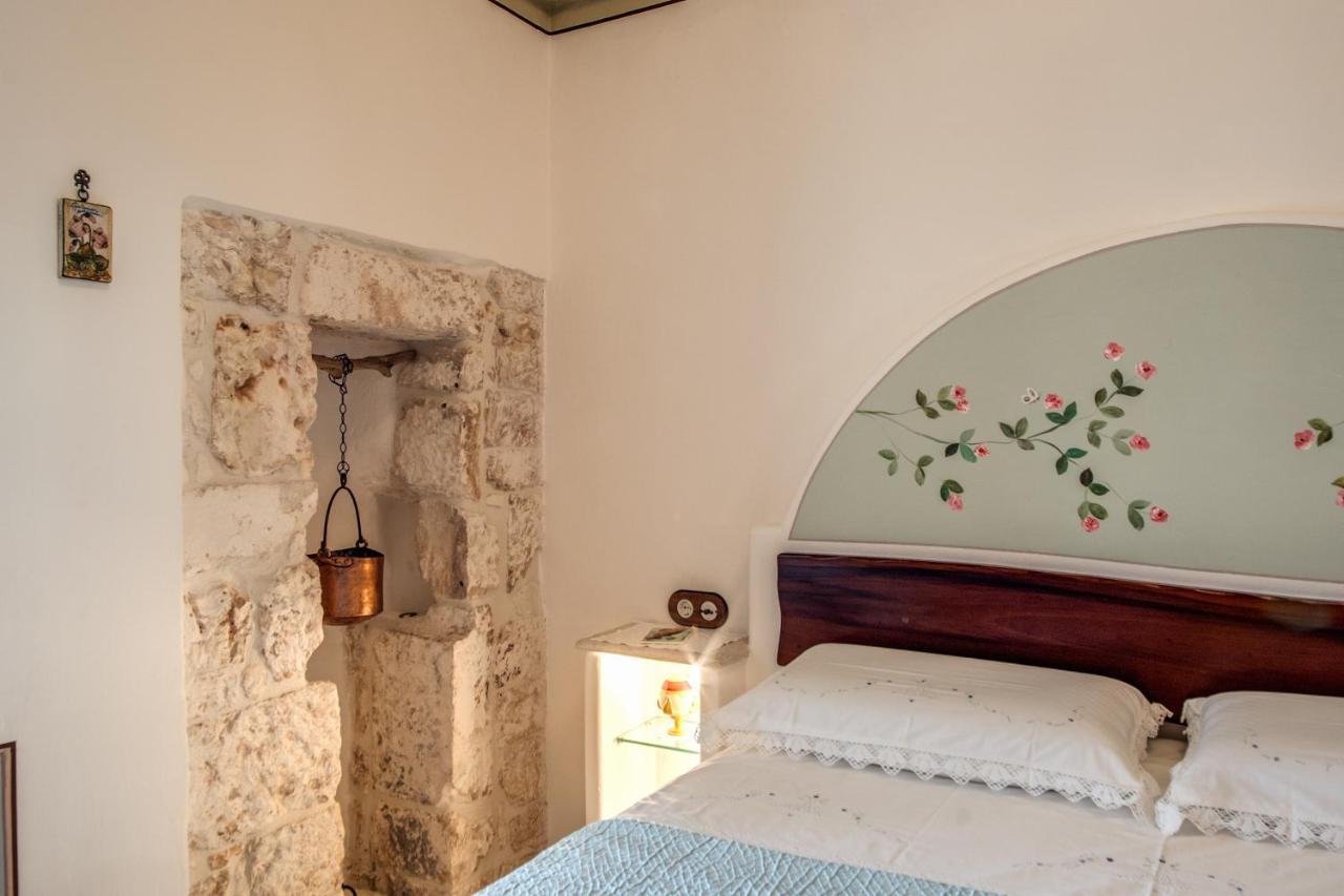 Bed and Breakfast Palazzo Stunis - Dimora Di Charme à Ostuni Extérieur photo